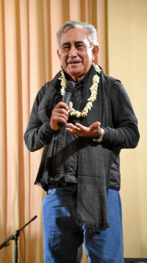 Oscar Temaru à la soirée de collecte de dons et de fonds pour les sinistrés des pluies du 21 janvier 2017 à Tahiti et Moorea - Mairie du 5e arrondissement de Paris © VD/PT Oscar Temaru à la soirée de collecte de dons et de fonds pour les sinistrés des pluies du 21 janvier 2017 à Tahiti et Moorea - Mairie du 5e arrondissement de Paris © VD/PT