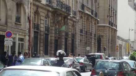 Le consulat de Mauritanie se trouve dans la rue du Cherche-Midi