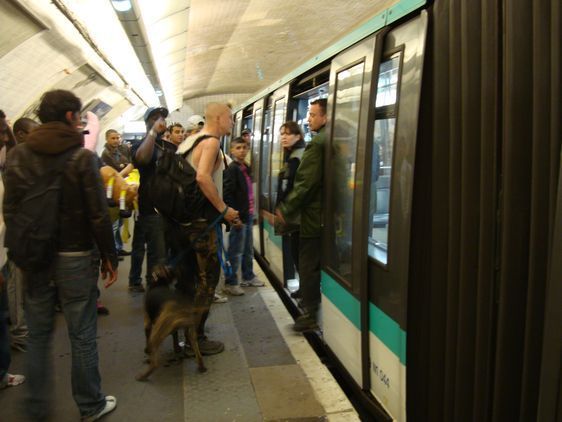 Bagarre sur la ligne 1 du métro Bagarre sur la ligne 1 du métro