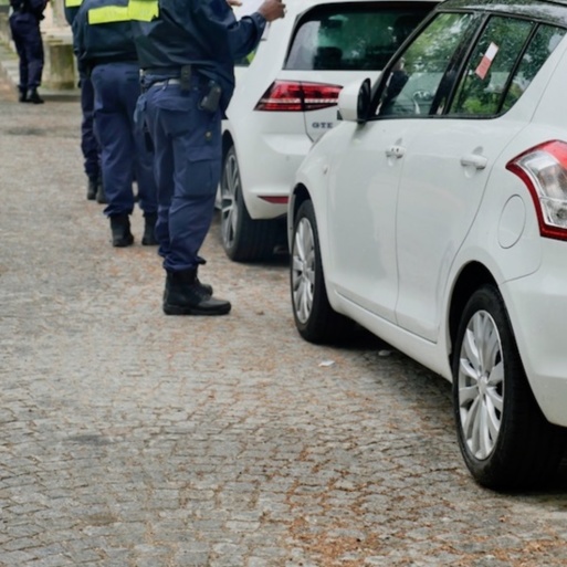 Avec la grève, les ASP ne verbalisent plus comme sur la photo la veille de la grève le 22 mai à 19h35 après l'orage à Paris, et les véhicules ne sont pas emmenés en fourrière www.paristribune.info