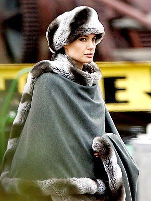 (c) Salt - Angelina Jolie joue Evelyn Salt, dans un film de Phillip Noyce