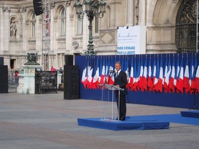 (c) VD - Commémoration de la Libération de Paris à la mairie de Paris en 2009.