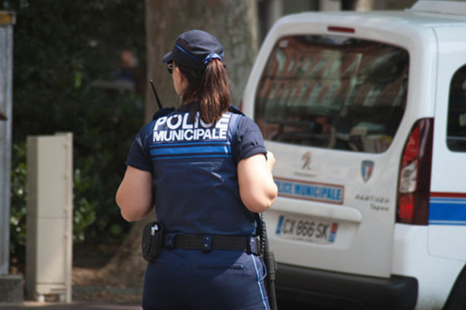 Policière municipale en sécurisation lors de la Gay Pride de Toulouse en 2014 © Pablo Tupin-Noriega CC-BY SA 4.0