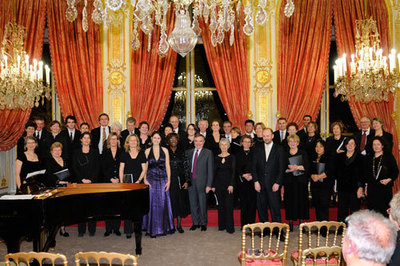 (c) Le Choeur de l'Assemblée nationale à l'Hôtel de Lassay en décembre 2009.