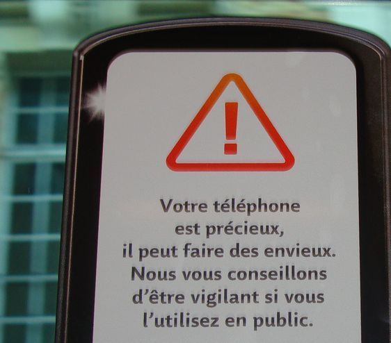 Campagne anti-vol de smartphones dans les bus de la RATP - Photos : VD.