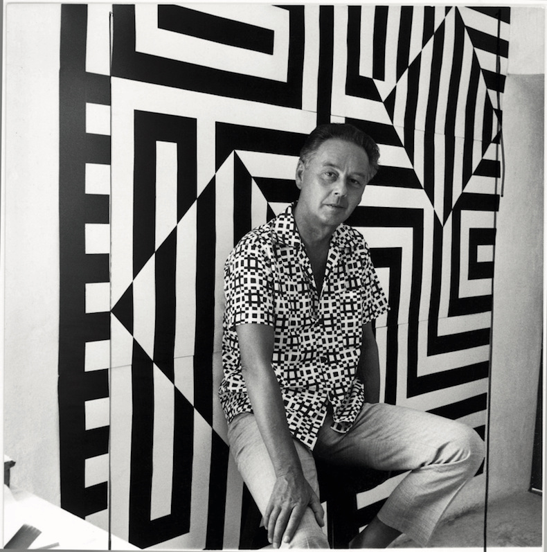 Portrait of Victor Vasarely in 1960, Photo Willy Maywald, Association Wally Maywald, Paris 2019
