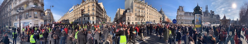 Mobilisation des syndicats CGT à la Ville de Paris avec des Gilets Jaunes 