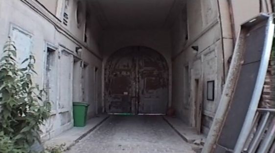 Entrée du 26 rue de la Tombe Issoire : la Ferme de Montsouris - Photo : Camille C.