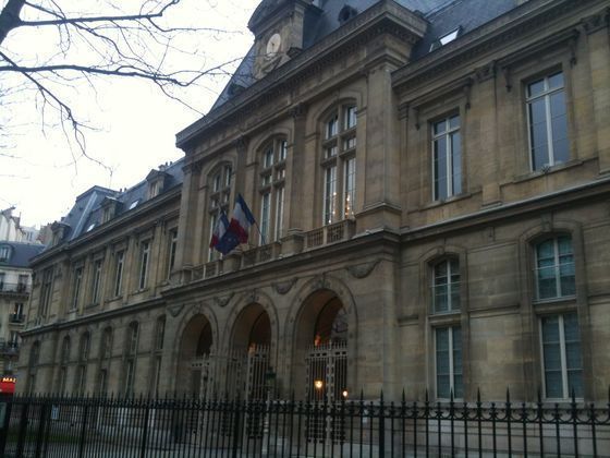 Un mauvais quart d'heure pour la gestion financière de la Ville lors du conseil du 16e arrondissement - Photo : GB.