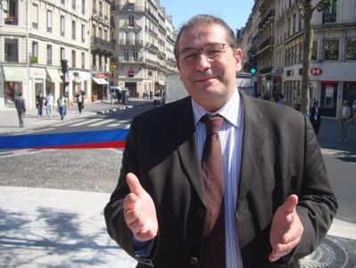 Pascal Cherki, élu député le 17 juin 2012, ici à l'inauguration de la rue de Rennes le 30 mai 2012 - Photo : VD.