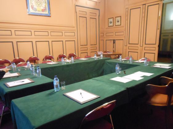 La salle du conseil du 8e arrondissement. La salle du conseil du 8e arrondissement.