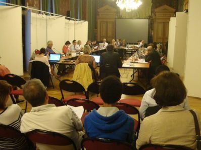 Le précédent conseil du 11e arrondissement s'était tenu le lundi 10 septembre 2012, soit 2 semaines avant le conseil de Paris, comme les mairies du 1er, du 7e et du 16e arrondissement.