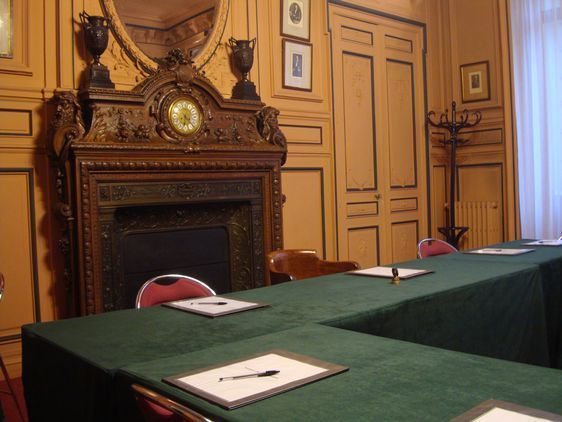 La salle du conseil du 8e arrondissement.