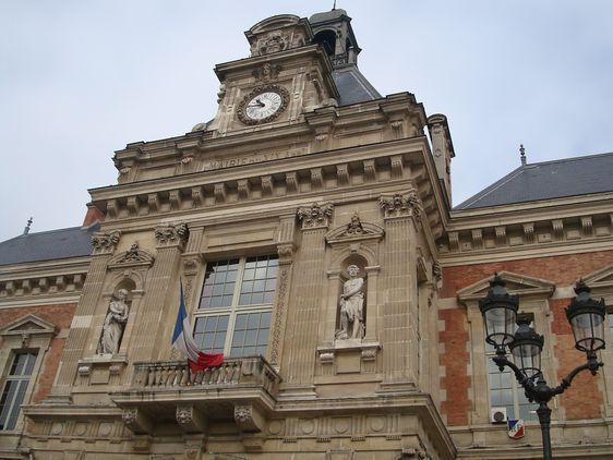 Mairie du 19e arrondissement. Mairie du 19e arrondissement.