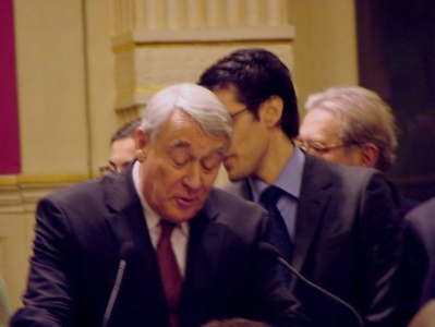 Claude Goasguen au pupitre. Claude Goasguen au pupitre.