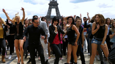 A l'occasion de Danse avec les Stars 4, danseurs et membres du jury ont créé l’événement au Trocadéro en juin 2013. Crédit (c) TF1