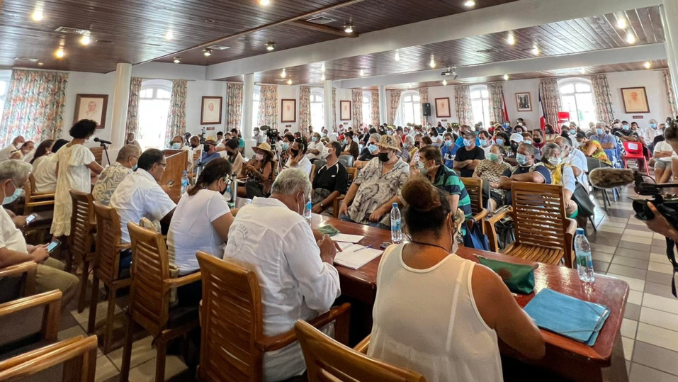 Salle comble pour l'accord Zemmour - Nena - Photo : DR Salle comble pour l'accord Zemmour - Nena - Photo : DR