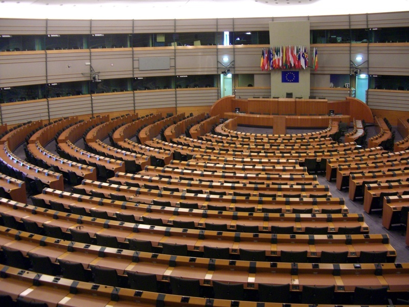 Le parlement européen à Bruxelles - Crédit : © XtravaganT - Fotolia.com
