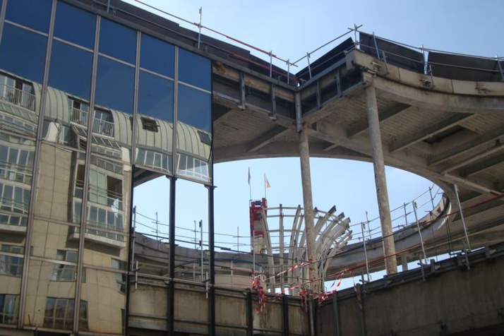 Un trou dans le ciel - Les Halles en 2011 - Crédit : VD. Un trou dans le ciel - Les Halles en 2011 - Crédit : VD.