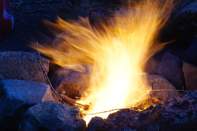 Le pyromane obéit à des pulsions obsédantes d'allumer des incendies © DR