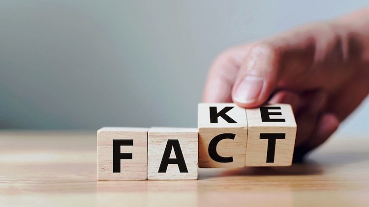 Fact - Fake News © Creative Commons Atribusi-Berbagi Serupa 4.0 Internasional