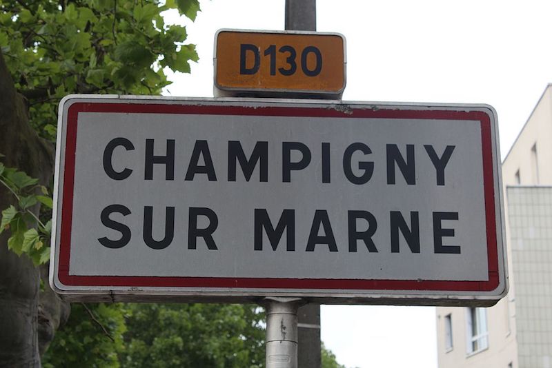 Panneau d'entrée dans Champigny-sur-Marne © chabe01 CC-BY SA 4.0