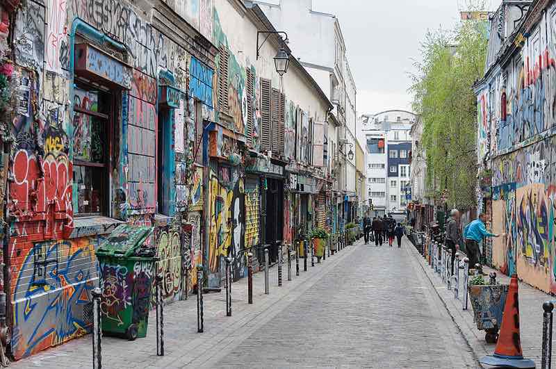 Quasiment en face de la rue Jules Romains dans le 19e arrondissement : la rue Denoyez dans le 20e arrondissement © Myrabella / Wikimedia Commons / CC BY-SA 4.0