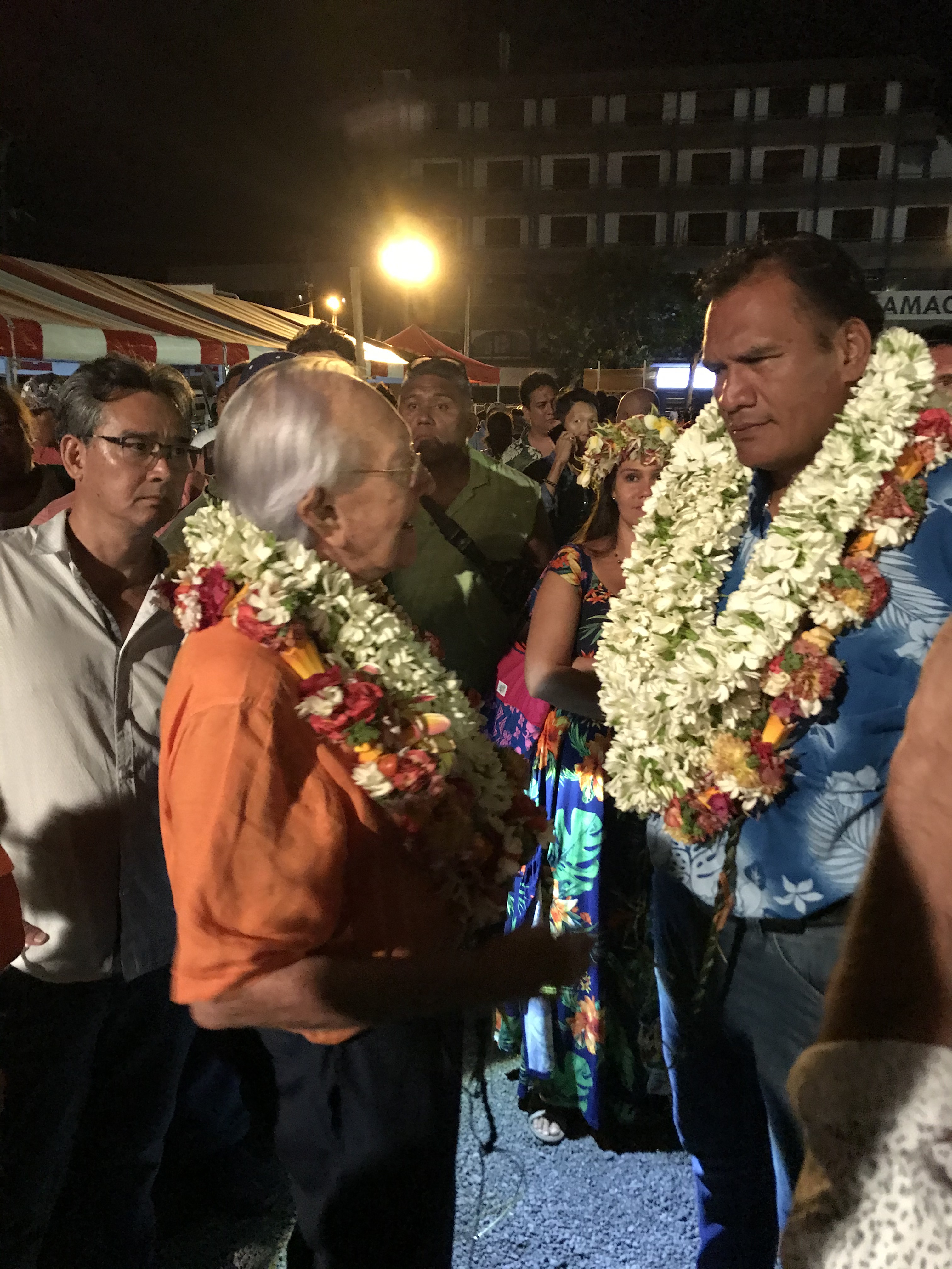 Tauhiti Nena, soutenu par Gaston Flosse, talonne Michel Buillard, maire de Papeete réélu pour un cinquième mandat @ VD / MT.