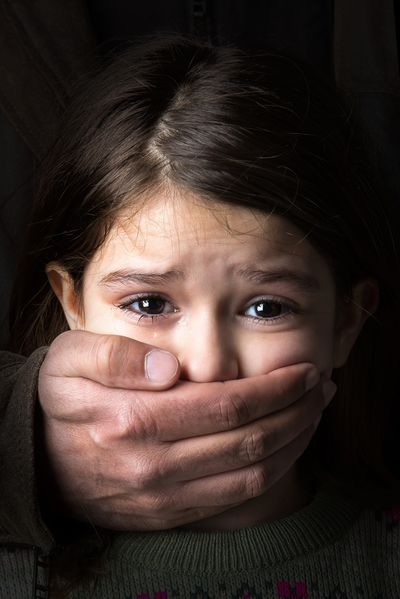 Enfants abusés © Luis Louro - Fotolia.com