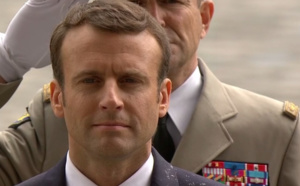 Emmanuel Macron en lien avec Edouard Philippe vérifient la situation des nominés au Gouvernement