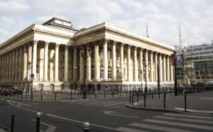 The Paris Bourse, from floor trading to electronic exchange 