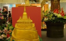 Les reliques du Bouddha Shakyamouni à l'Hôtel de Ville