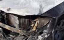 Deux voitures brûlées dans le 17e arrondissement de Paris