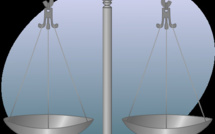 L'Etat condamné pour dysfonctionnement du service de la justice grâce aux articles du Canard Enchaîné