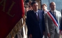 François Fillon commémore l'Appel du 18 juin à la mairie du VIe arrondissement sans le maire absent