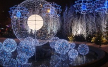 Pierre Lellouche défend le commerce de nuit dans les zones touristiques du 8e