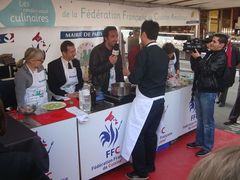 Cours de cuisine gratuit sur le maché Maubert à Paris