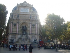 Une association s'oppose à l'installation d'un kiosque sur la Place Saint-Michel