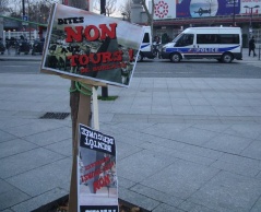 Manifestation du Collectif contre la Tour Triangle le 8 décembre 2012 de 15h à 16h
