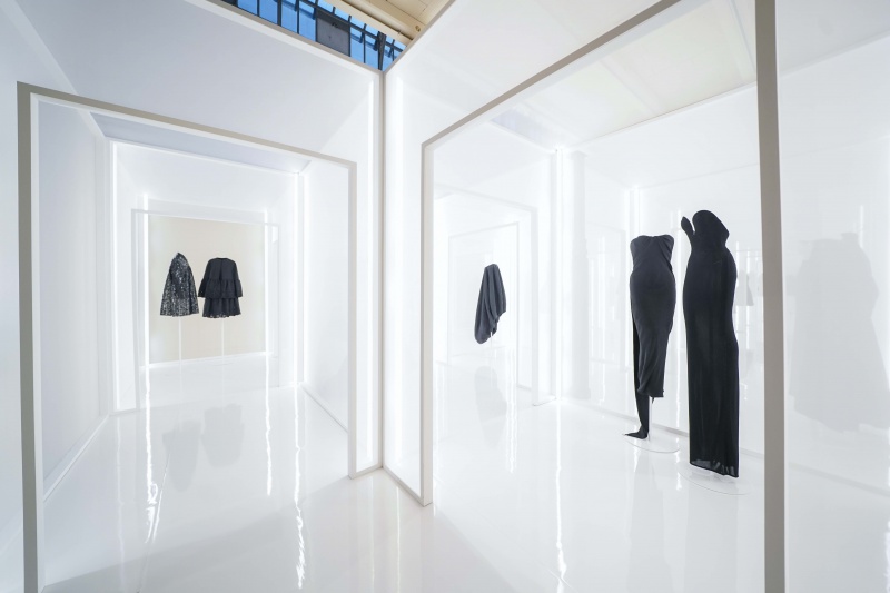 Alaia-Balenciaga