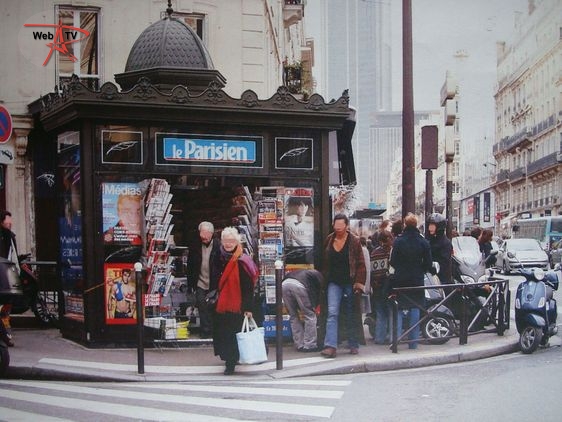 Kiosque de la rue de REnnes Avant (c) Mairie de Paris