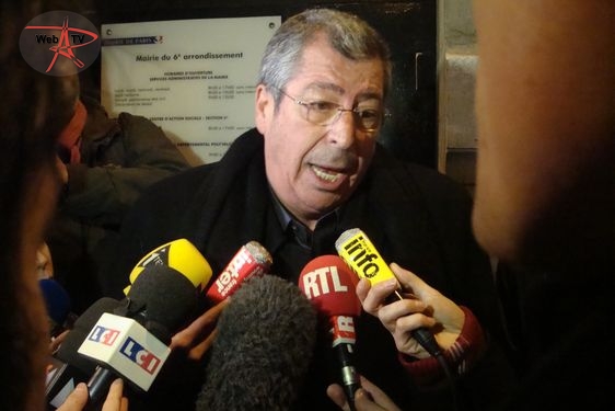 Patrick Balkany sortant de la mairie du 6e arrondissement 25 novembre 2012  