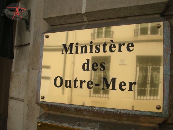 Ministère des Outre-mer 27 rue Oudinot 75007 Paris 