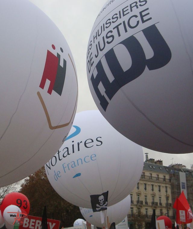 Manifestation des professions réglementées contre la Loi Macron