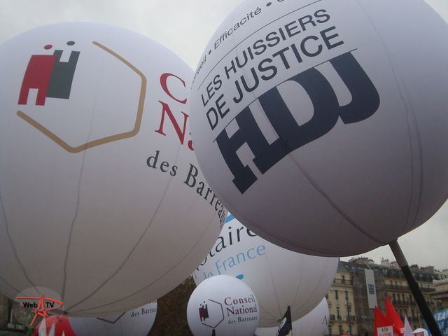 Manifestation des professions réglementées contre la Loi Macron